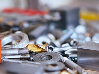 为设备选择性能最佳的 电子连接器 ，应该考虑连接的设备接口类型，并确保是最高质量的连接器。不同类型的设备通常需要不同类型的连接器，因此应该了解所需的电缆和连接器类型，确保为设备选择性能最佳的电子连接器！